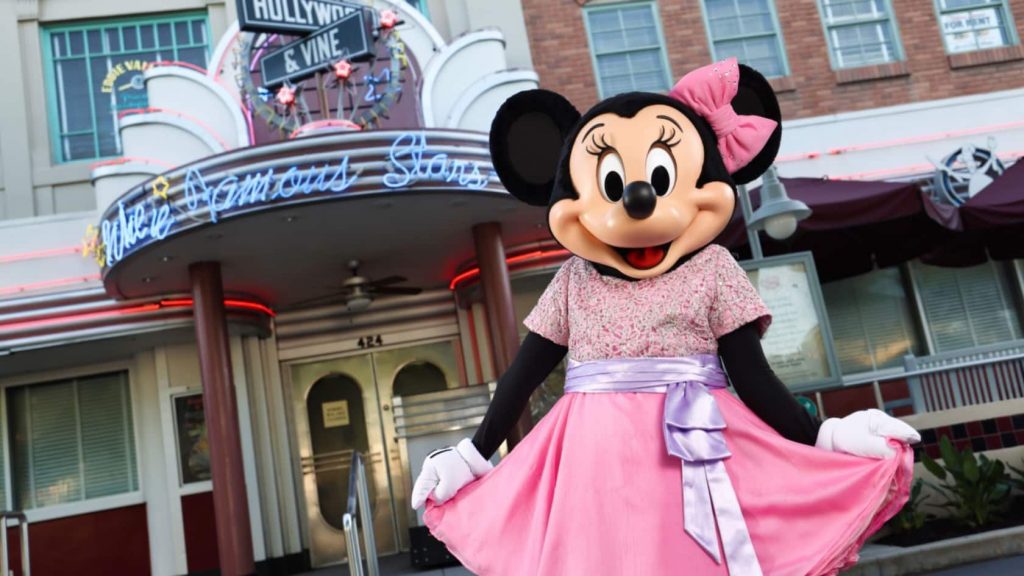 Minnie Mouse en Hollywood & Vine