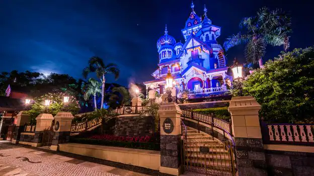 Hong Kong Disneyland's Mystic Manor