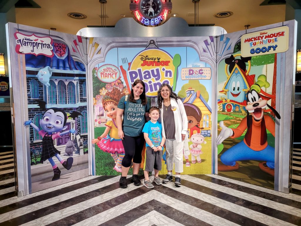 Disney Junior Play 'n' Dine Picture Spot