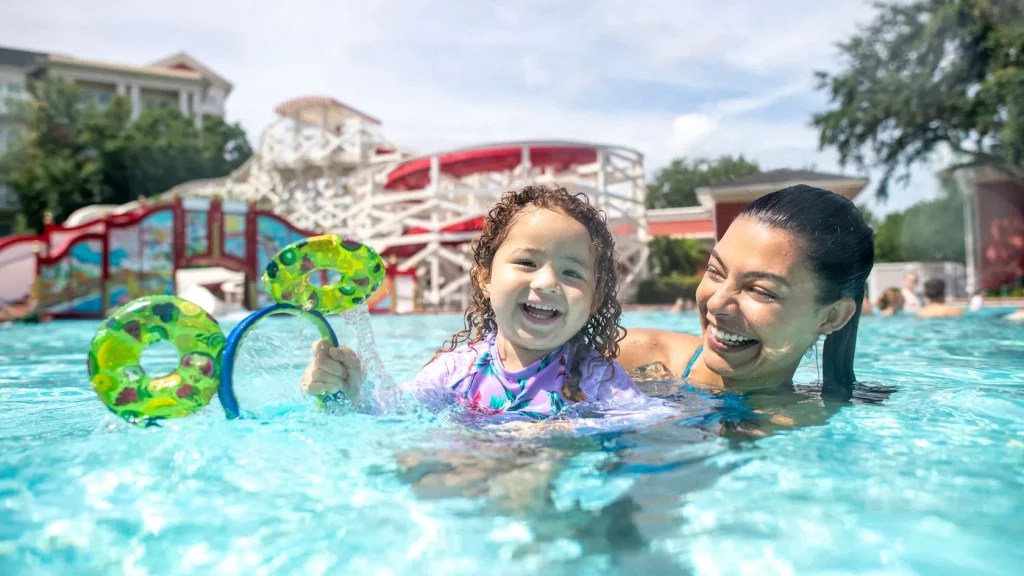 Luna Park Pool