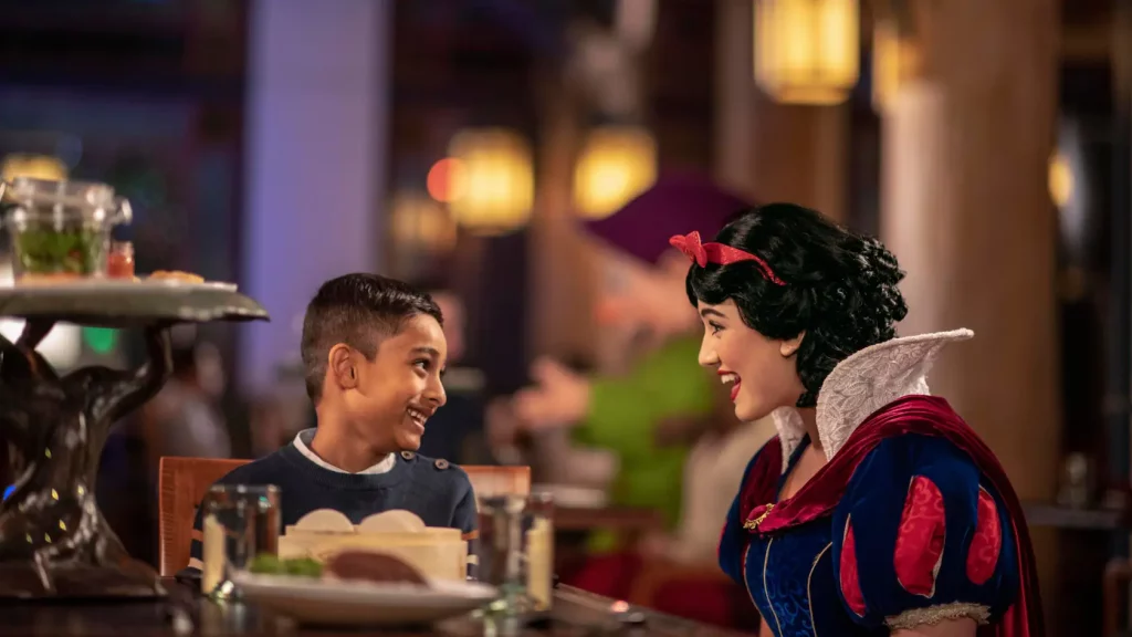 Disney Dine with Snow White
