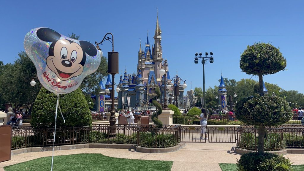 2020 wdw disney springs popcorn cart reopen reopening 