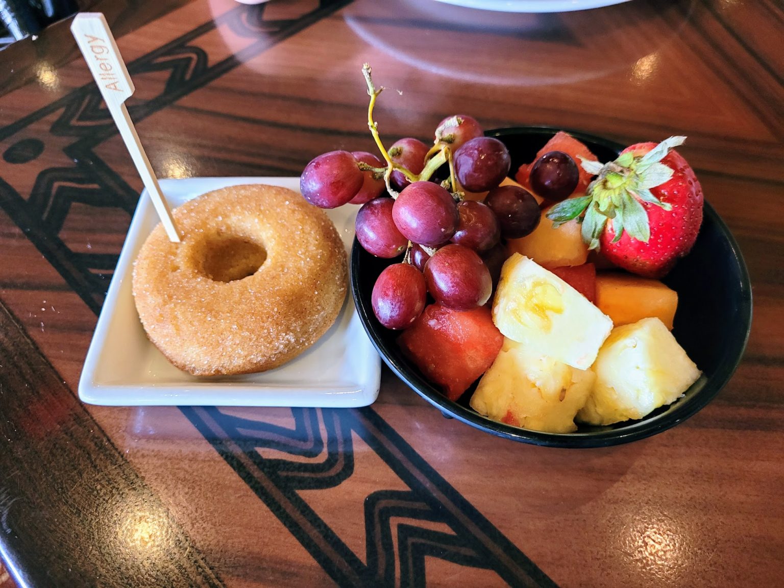 'Ohana Breakfast Gluten Free Dining Review DVC Shop