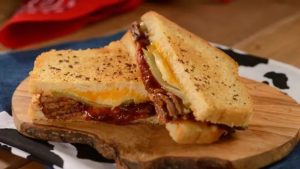 Woody's Lunchbox Brisket Sandwich