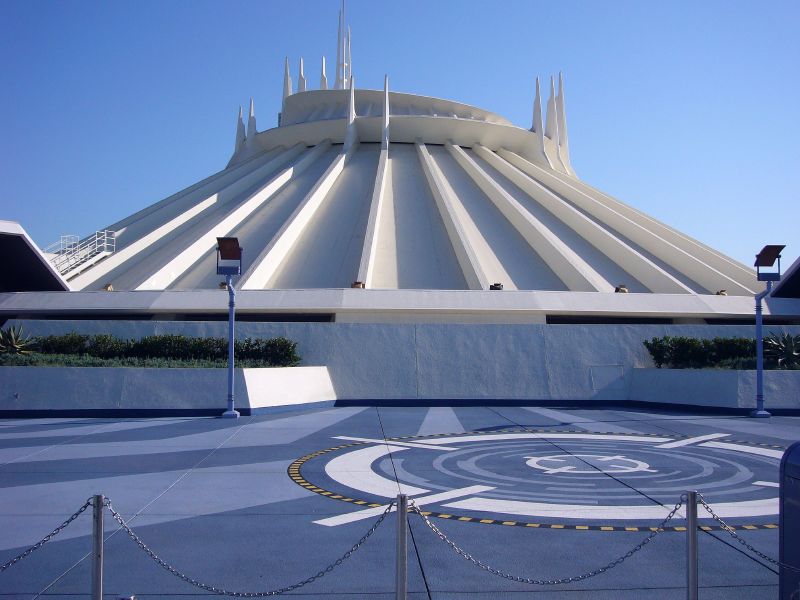 Montaña espacial Disneylandia