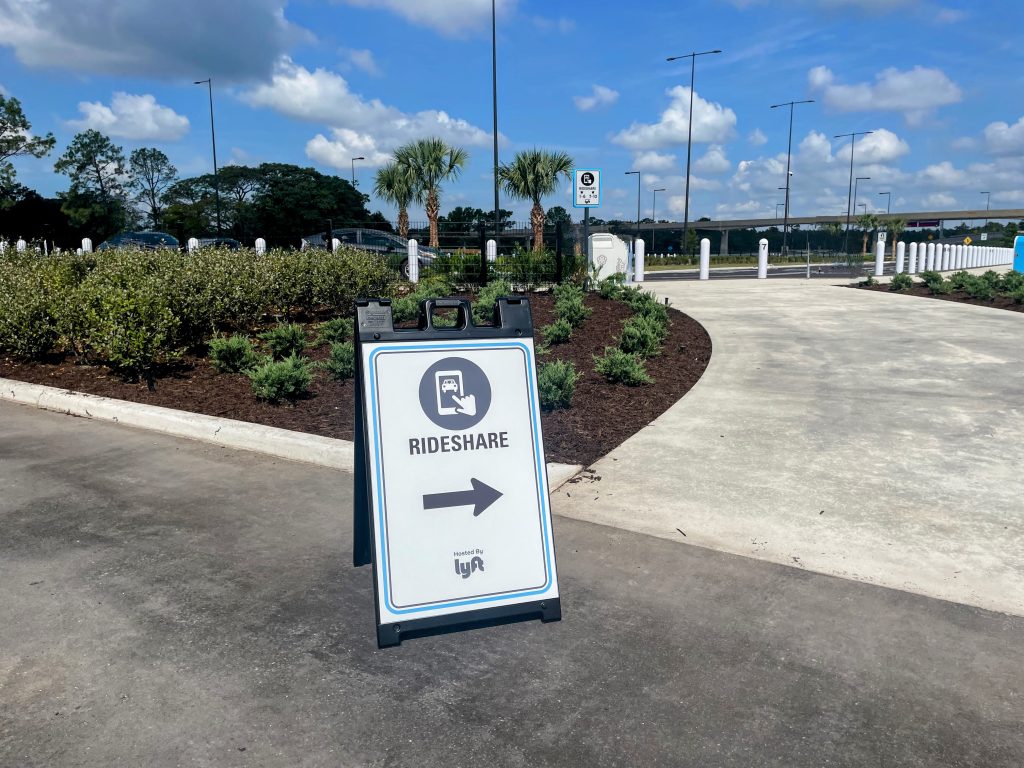 EPCOT Rideshare Loop Sign