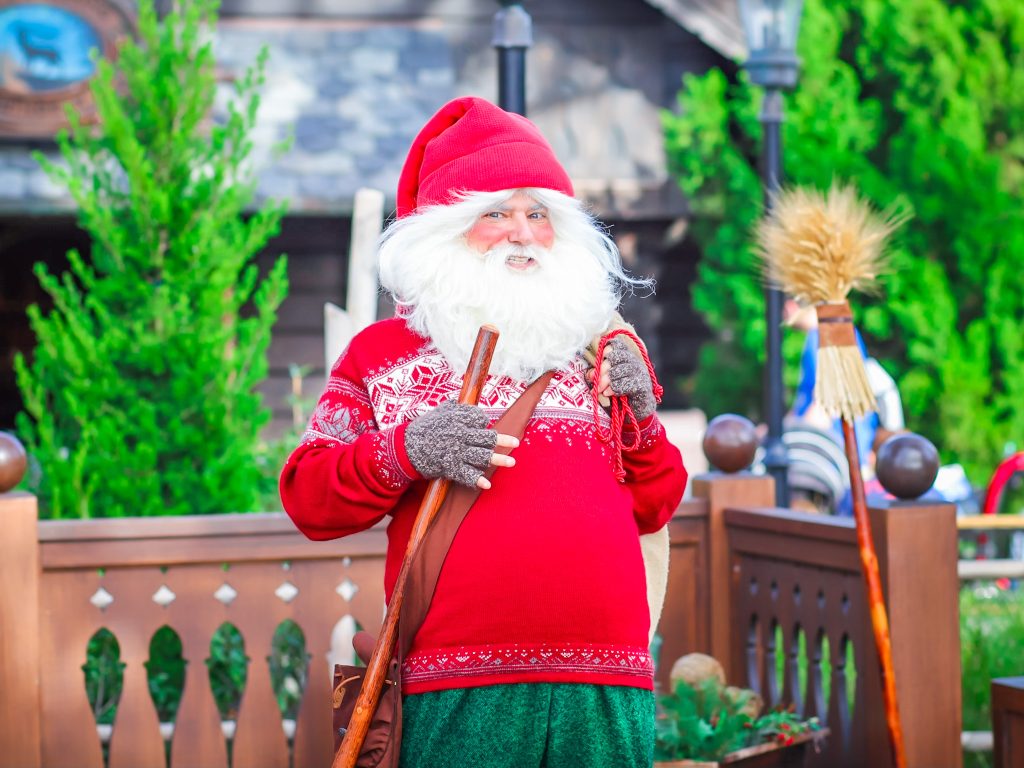 EPCOT Santa