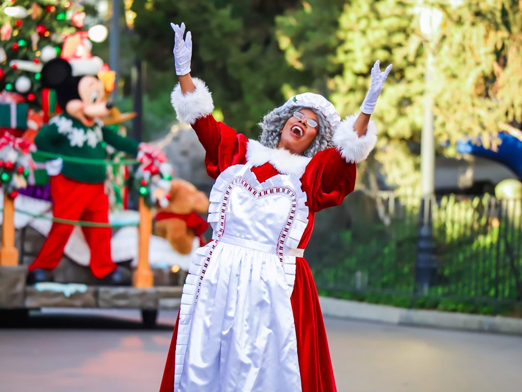 A Christmas Fantasy Parade Mrs. Claus