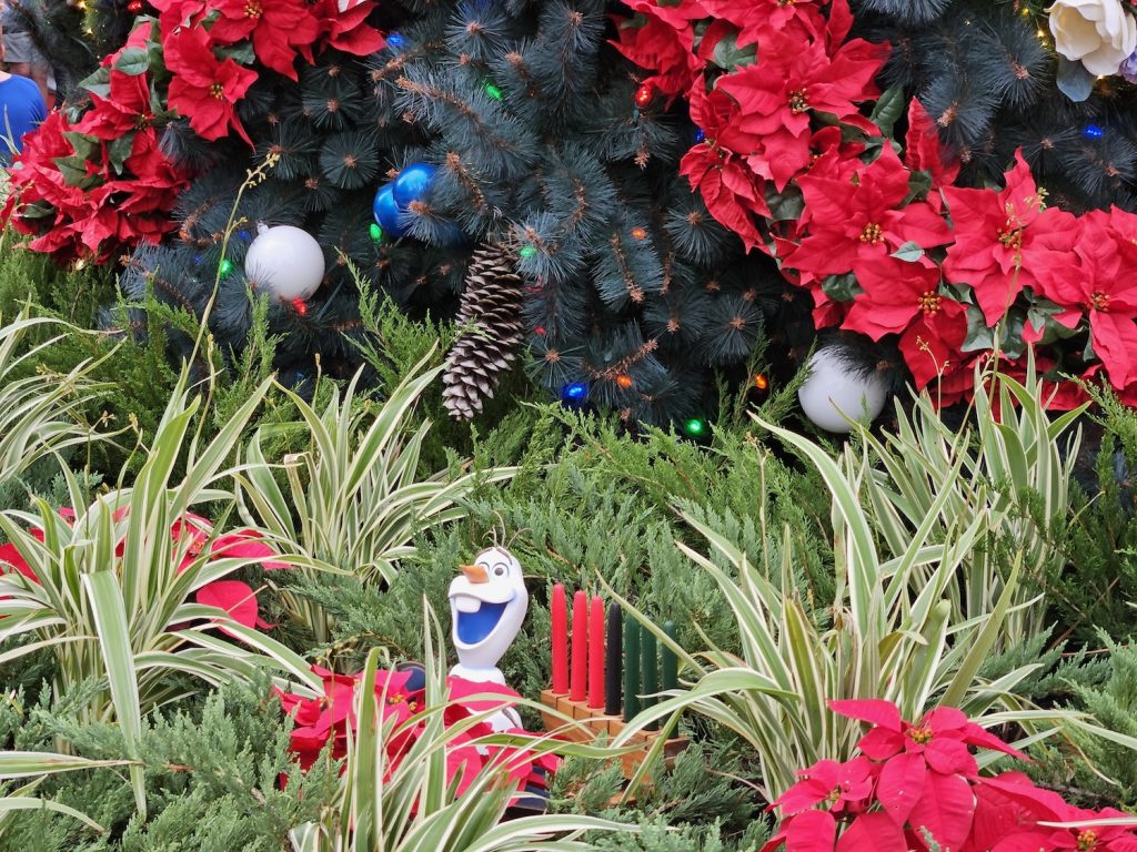 Olaf Holiday Tradition Expedition American Adventure Pavilion Close Up
