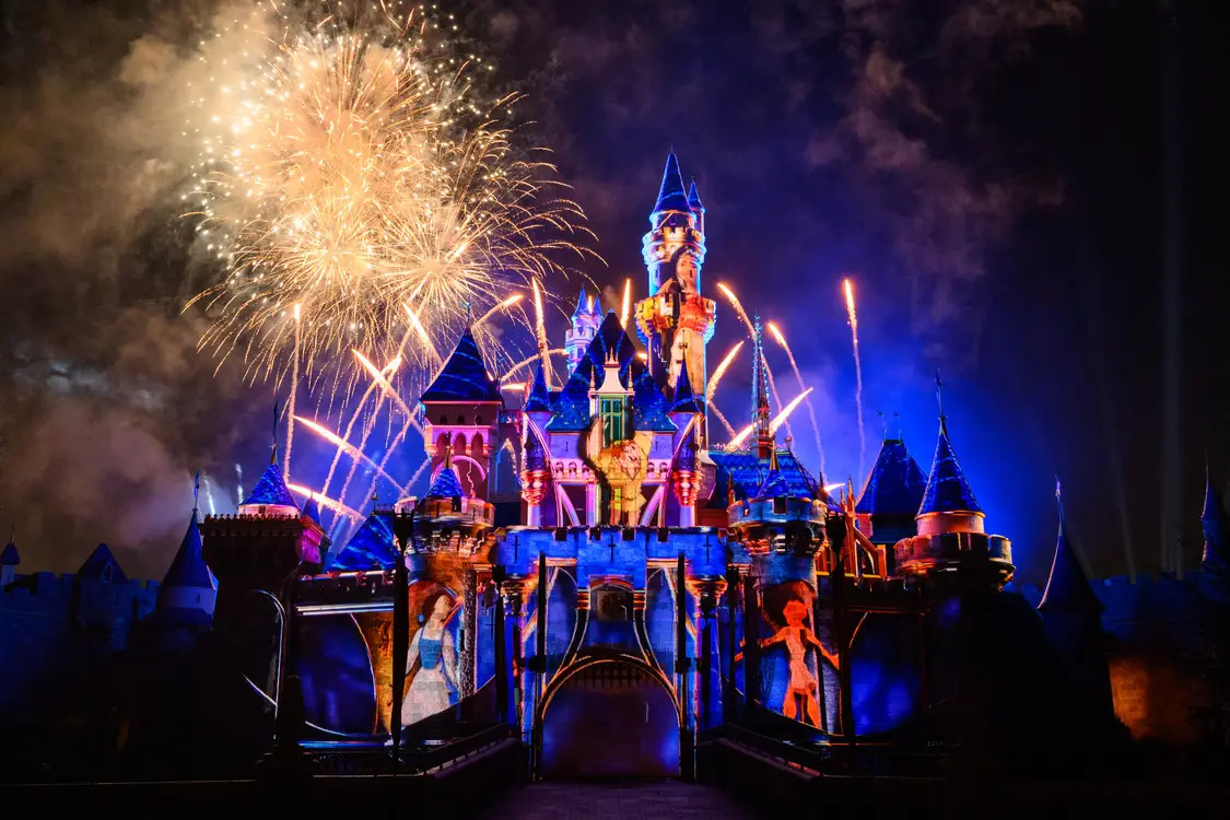 “Wondrous Journeys” Nighttime Spectacular at Disneyland Park