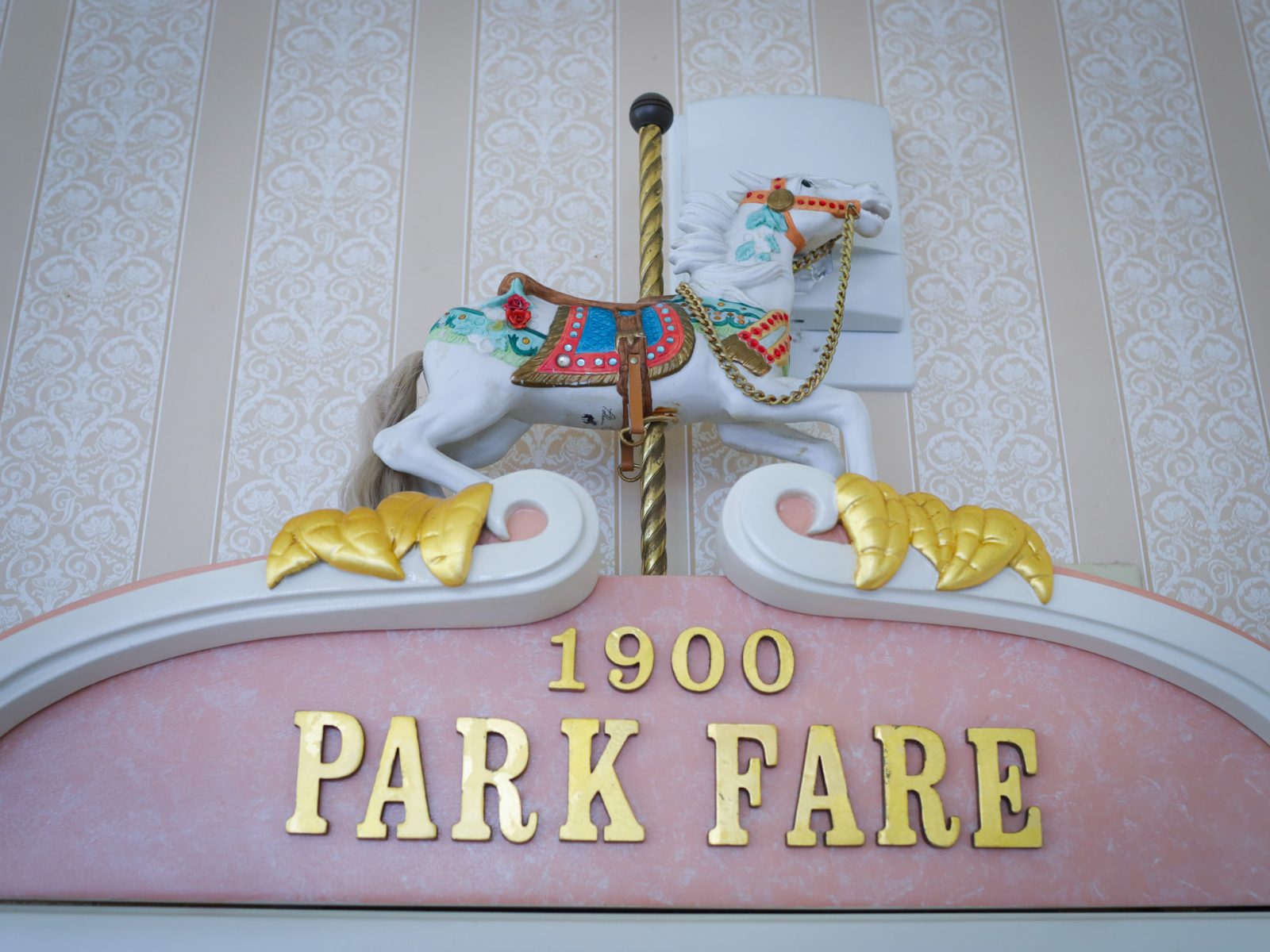 1900 Park Fare Overview | Disney’s Grand Floridian Resort & Spa Dining ...