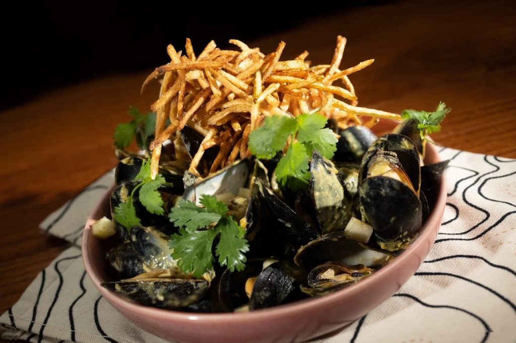 Le Cellier Steakhouse- Canadian Cove P.E.I. Mussels