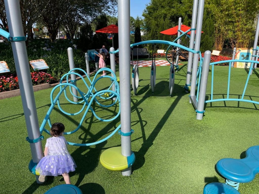 Green Landing Play Zone