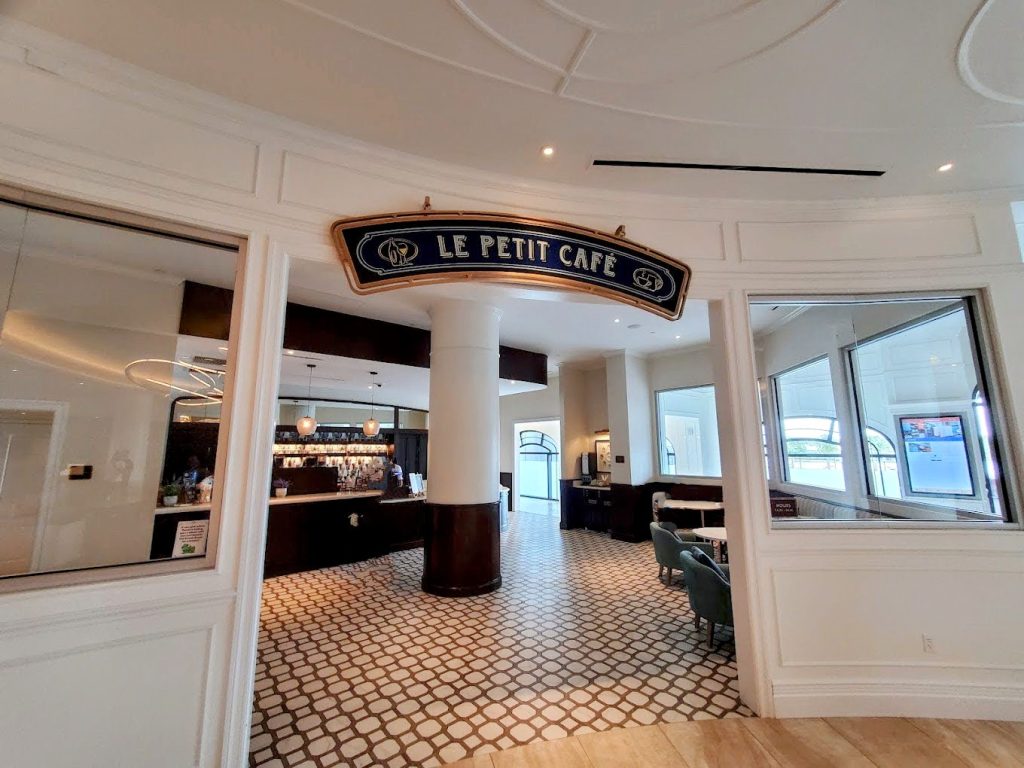 Le Petite Cafe - Riviera Resort (1)