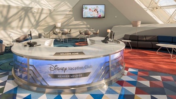 wdw-epcot-dvc-members-lounge (1)