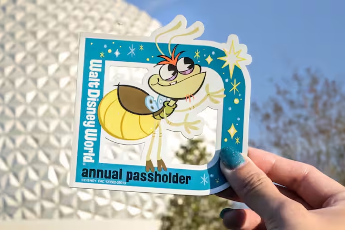 Annual-Passholder-Magnet-2025-Ray