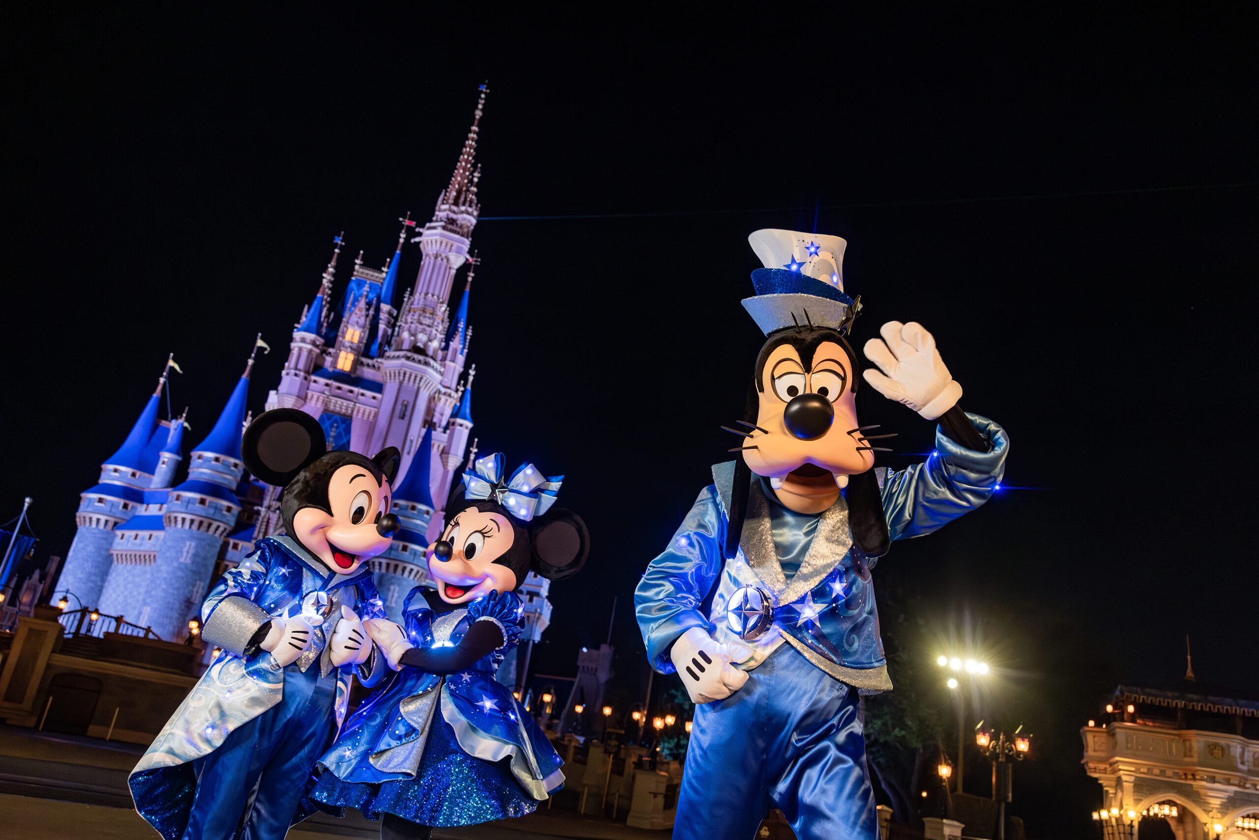 WDW-MK-Starlight-Parade-character-costumes-3