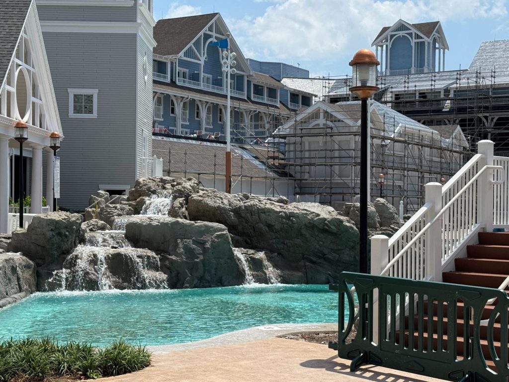 wdw-yacht-beach-stormalong-construction-16