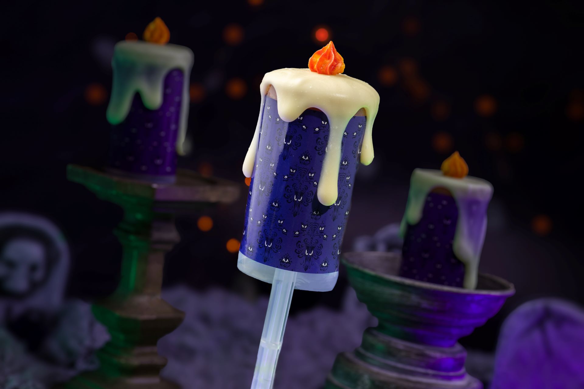 2025-Mickeys-Not-So-Scary-Halloween-Party-Madame-Leota-Seance-Candle