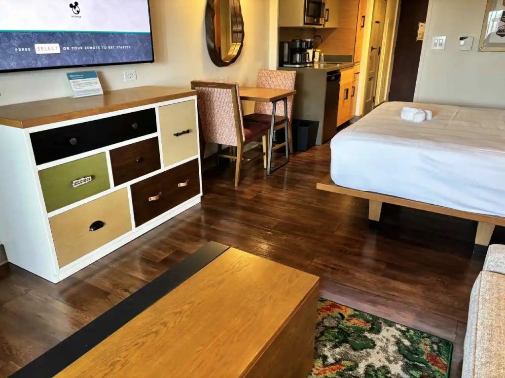 Copper-Creek-Studio-Refurb-Living-Room
