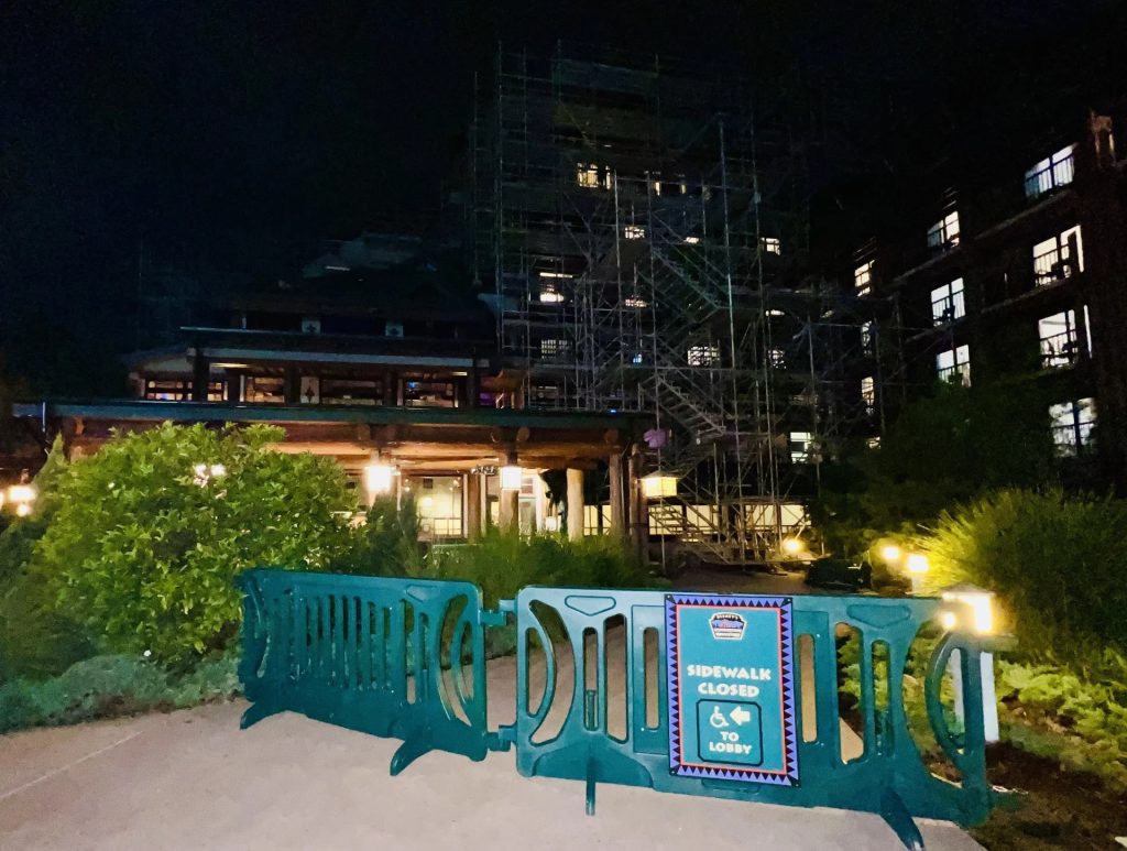 Wilderness-Lodge-Construction-3
