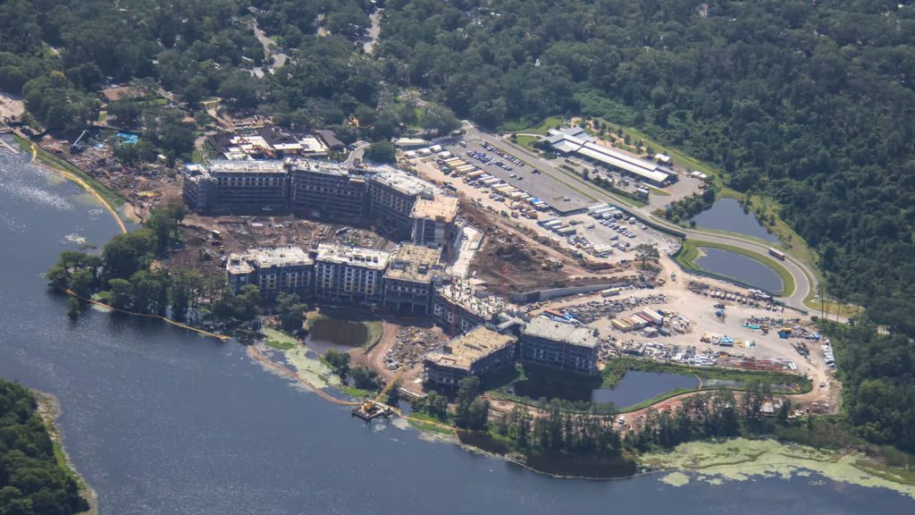 lakeshore-lodge-aerial-june-2025-1-2048x1152
