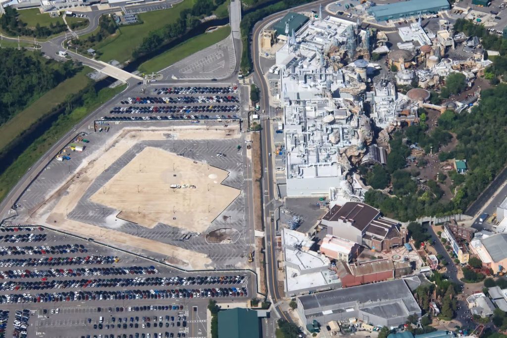 monsters-inc-roller-coaster-building-clearing-4-2048x1366