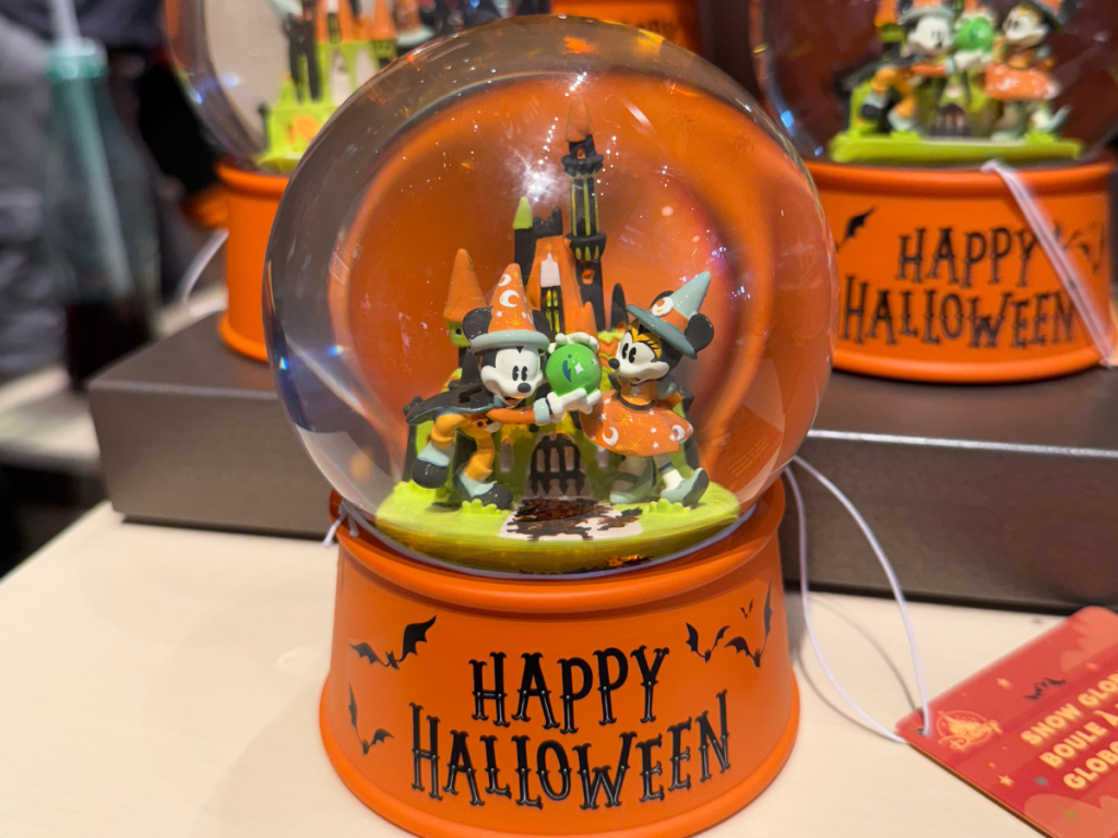 Halloween Snowglobe