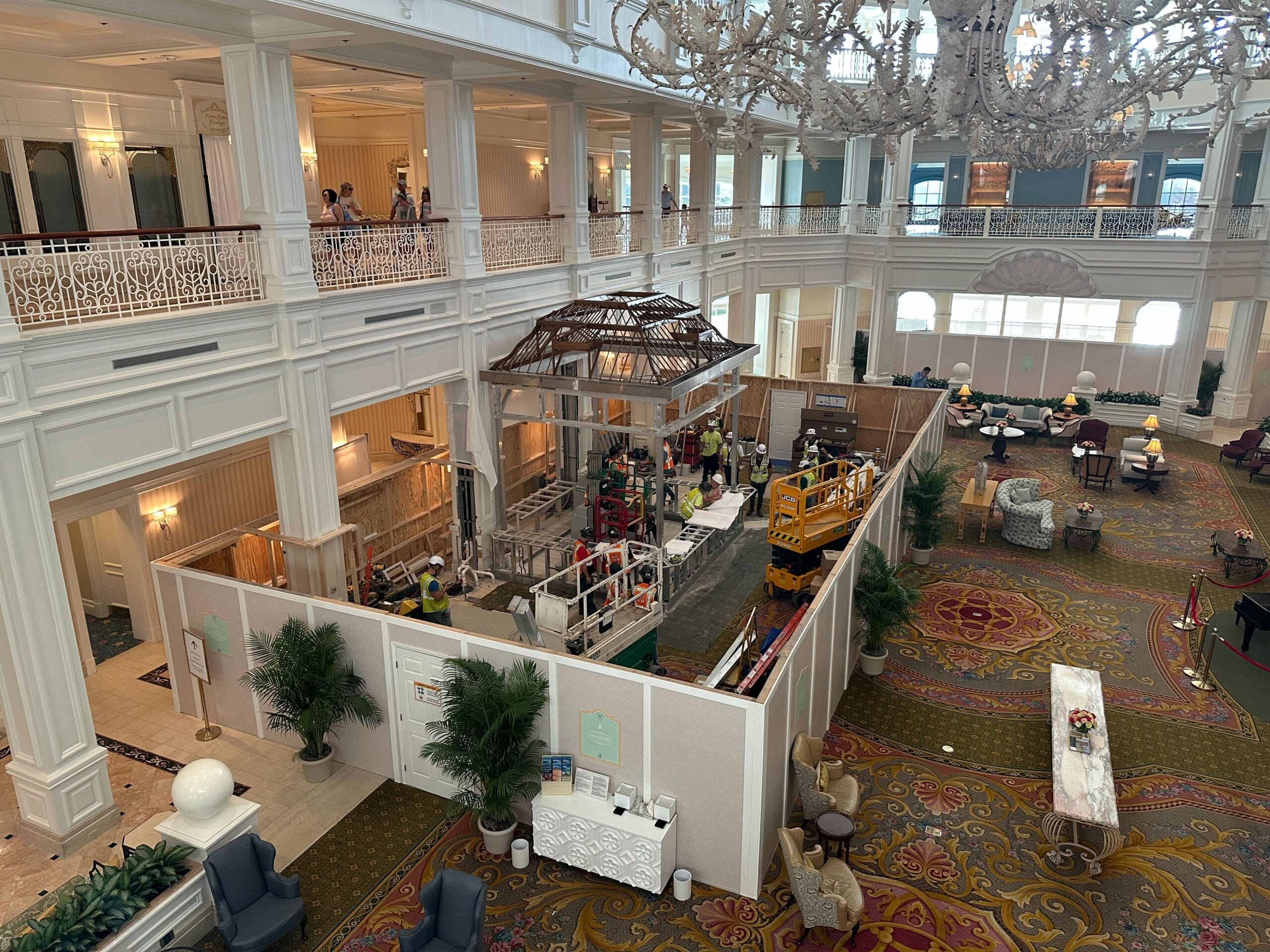 wdw-grand-floridian-lobby-construction-08.20.25-4799