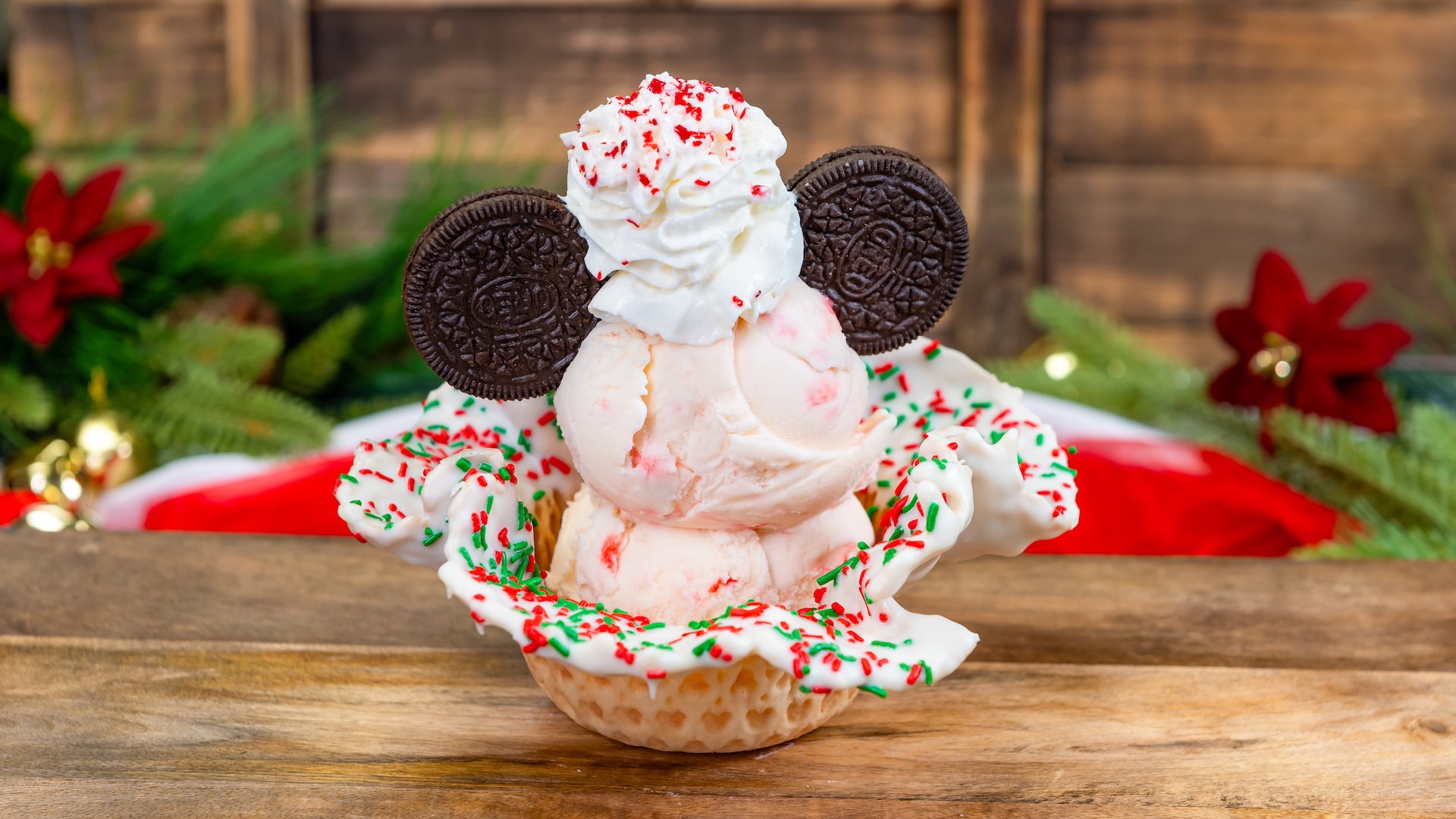 2025-DLR-Holiday-Foodie-Guide-Peppermint-Sundae-1