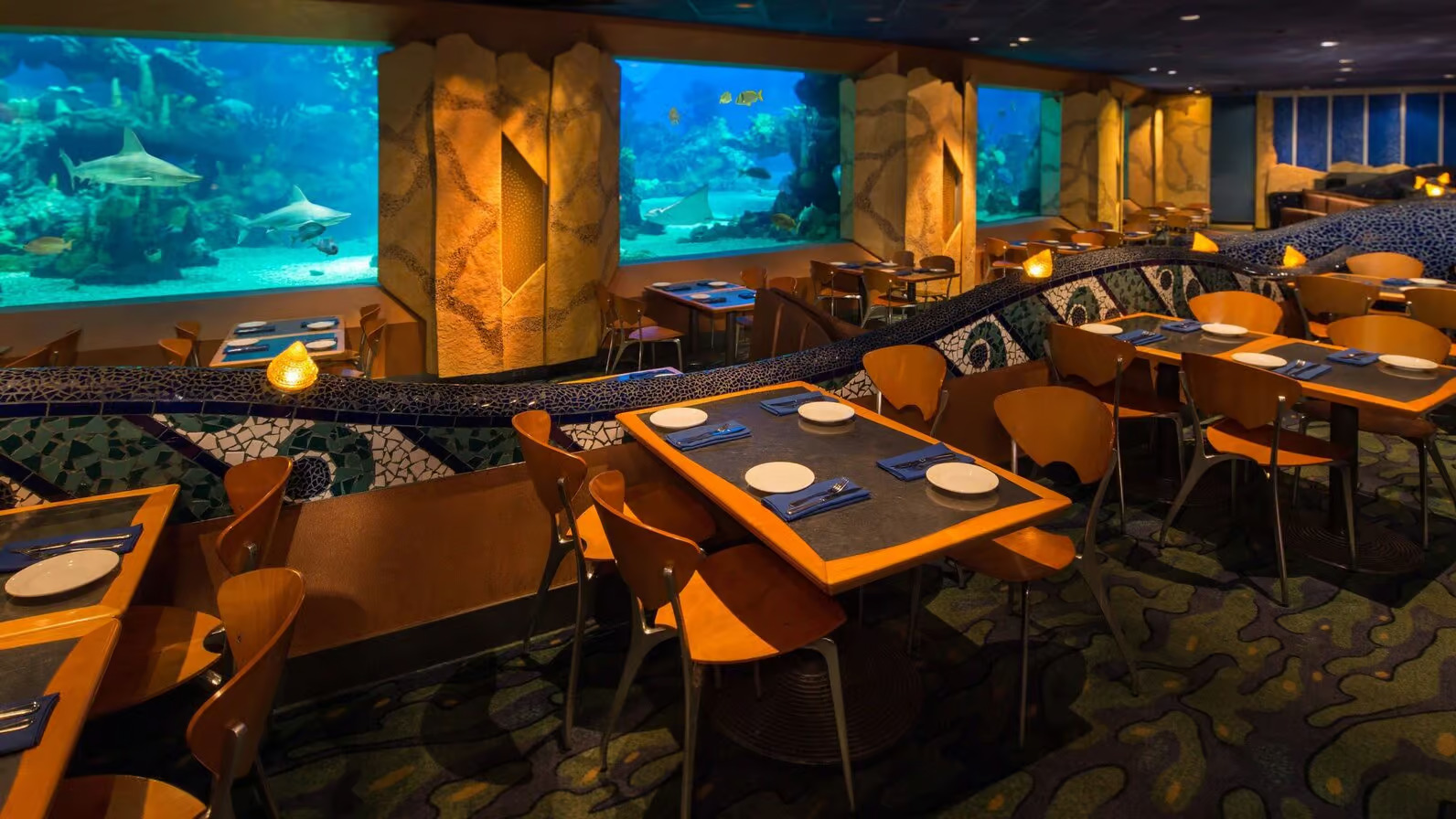 coral-reef-restaurant-gallery00