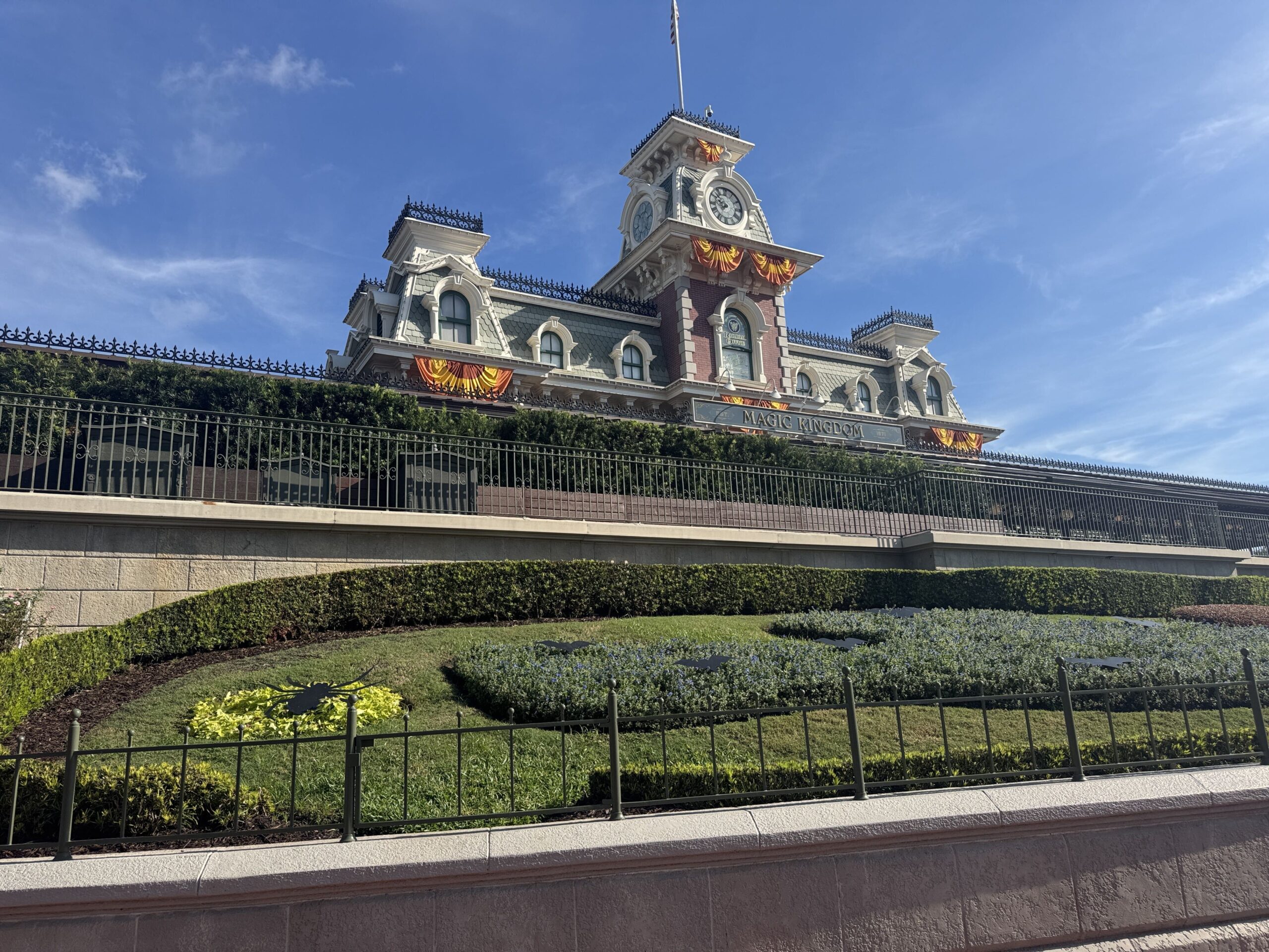 wdw-mk-railroad-refurbishment-6005-scaled