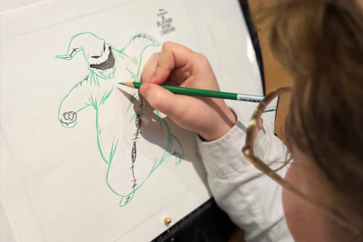 hand-drawn-disney-art-at-disney-springs-9