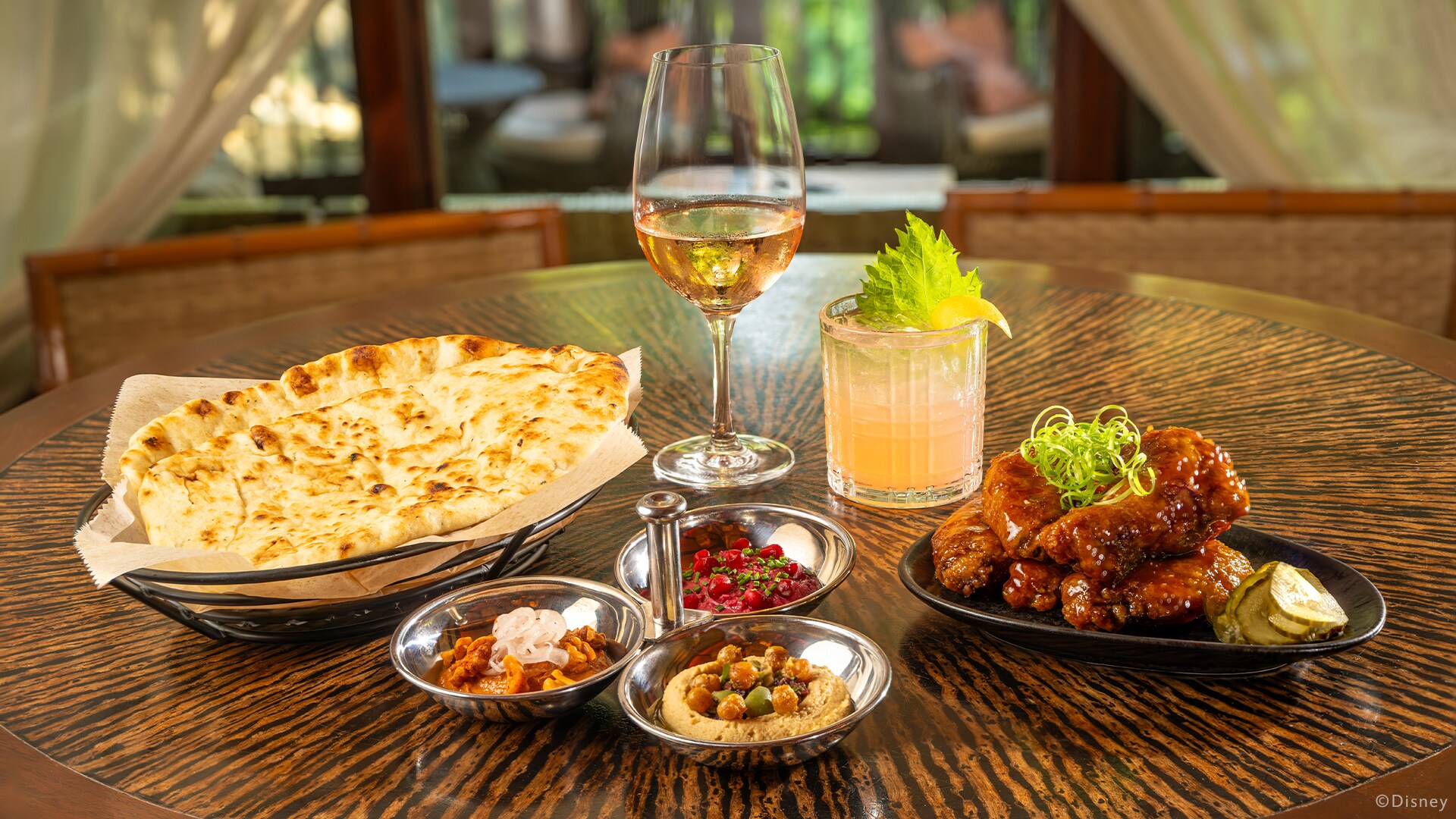 nomad-lounge-passholder-deal