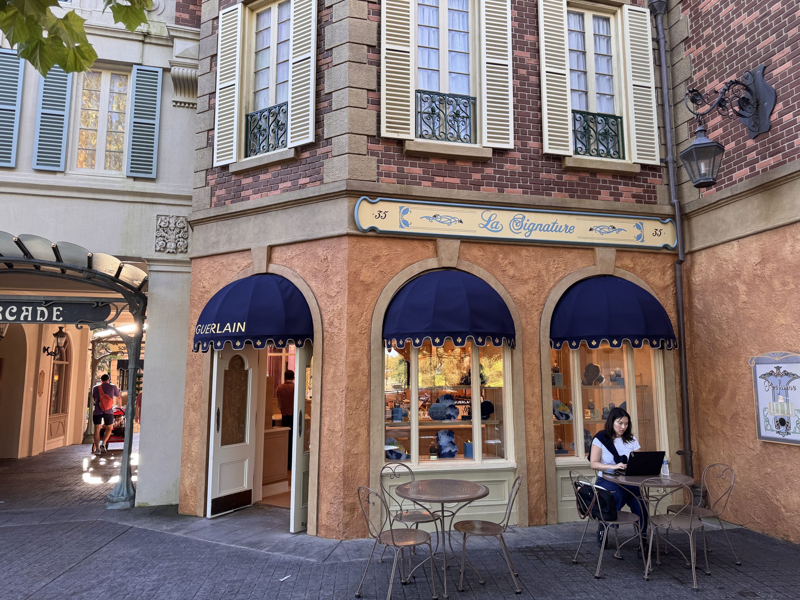 wdw-epcot-france-pavilion-la-signature-7-scaled